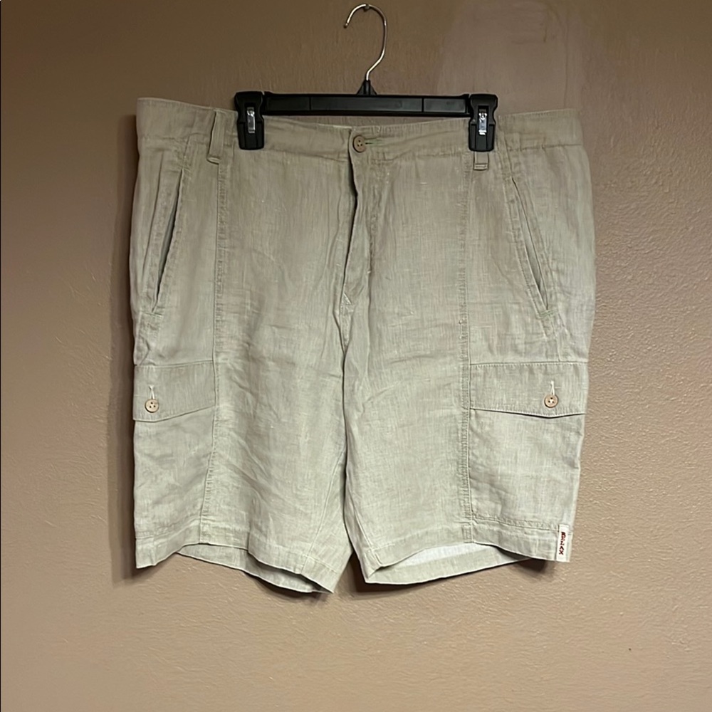 Tommy Bahama Tan Cargo Shorts Casual Style